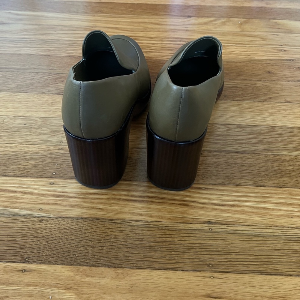 Vince Narissa Leather Block Heel Clogs - Picture 5 of 8